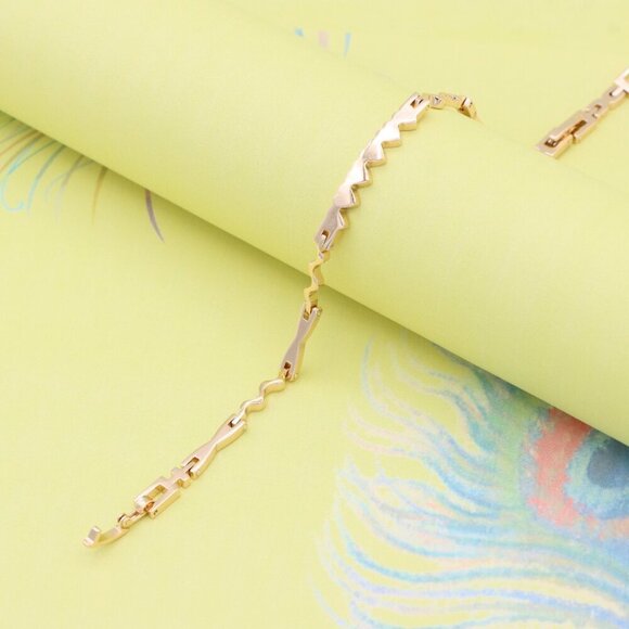 "Trendy Zigzag Rose Gold Bracelet in High Quality Gold Plated Brass, XPBL0868 - Picture 3 of 13